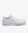 Hvide Xero Nexus Knit barfodssko til kvinder med overdel i mesh, bred tåboks, fleksibel sål og minimalistisk sneaker-design.