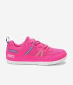 Lyserøde barfodssneakers til børn med overdel i mesh, bred tåboks, hvid sål, blå-lilla detaljer og "XERO"-branding på hælen.