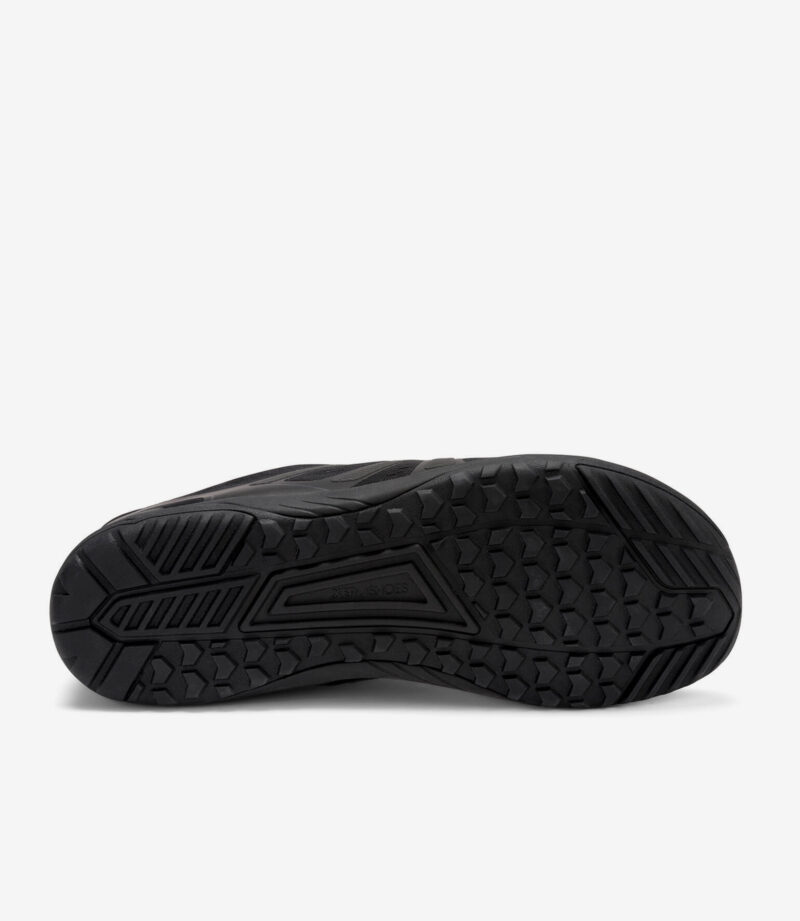 Sort gummiydersål på Xero HFS II barfodssko, minimalistisk sneaker med struktureret slidbane for greb og holdbarhed.