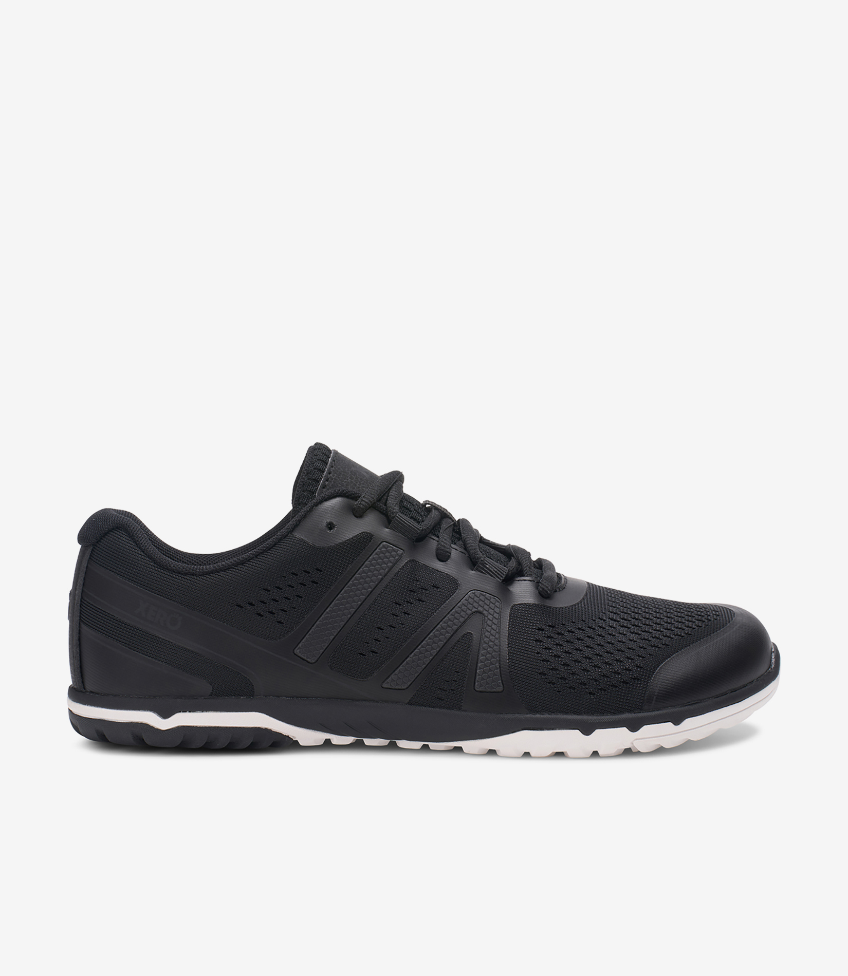 Sort mesh Xero HFS II Dame barfodssneaker, bred tåboks, minimalistisk stil, hvid sål, sportssko til kvinder set fra siden.