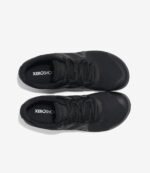 Sorte Xero HFS II Dame barfodssneakers, overdel i mesh, bred tåboks, minimalistisk snørestil på hvid baggrund.