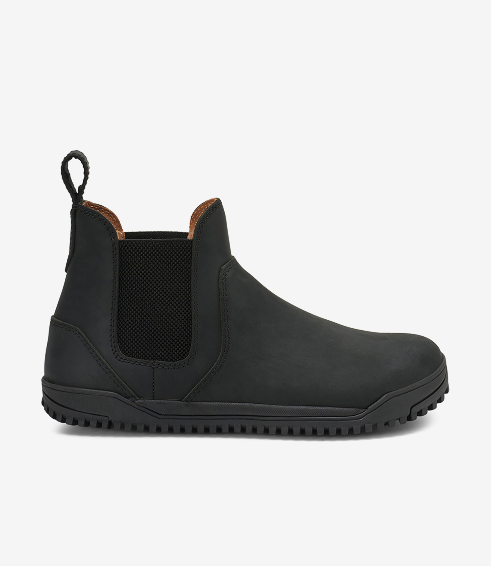 Sort Xero Ridgeway Chelsea-støvle, bred tåboks, minimalistisk barfodsstil, elastiske paneler, gummisål, set fra siden.