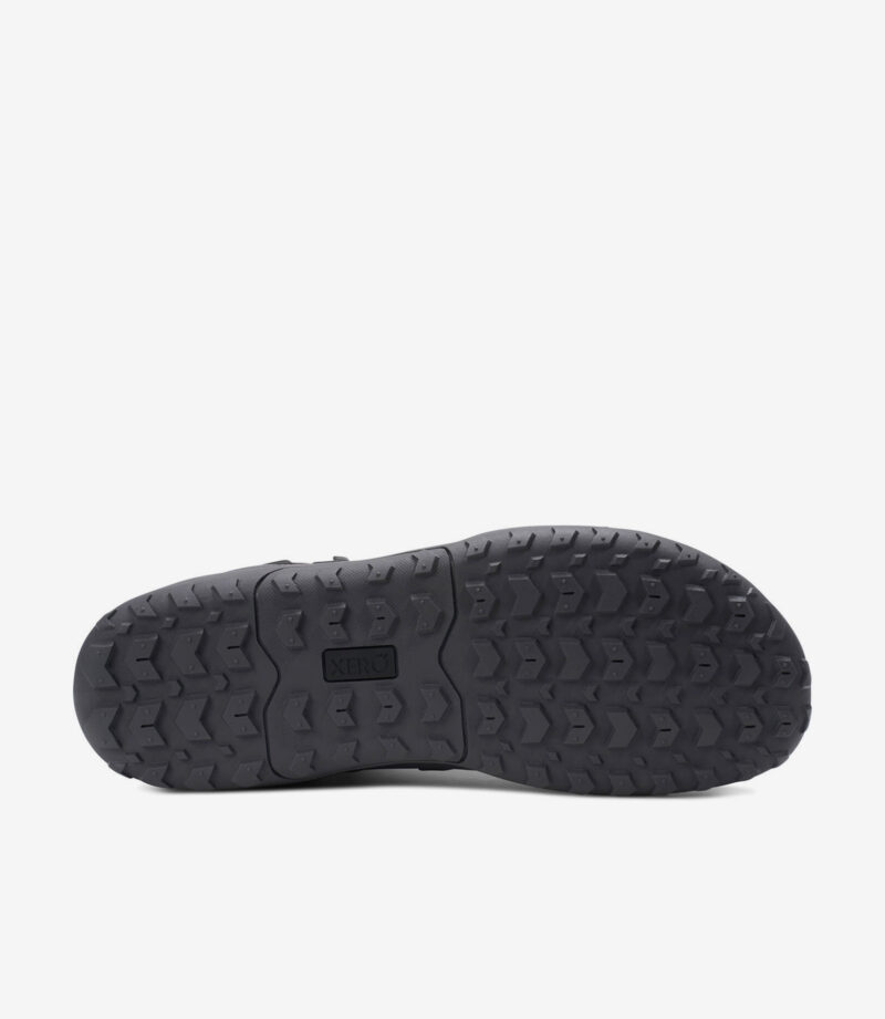 Sort Xero Scrambler Trail Mid WP barfodsskosål med robust slidbane, bred tåboks, vandtæt minimalistisk sneaker til mænd.