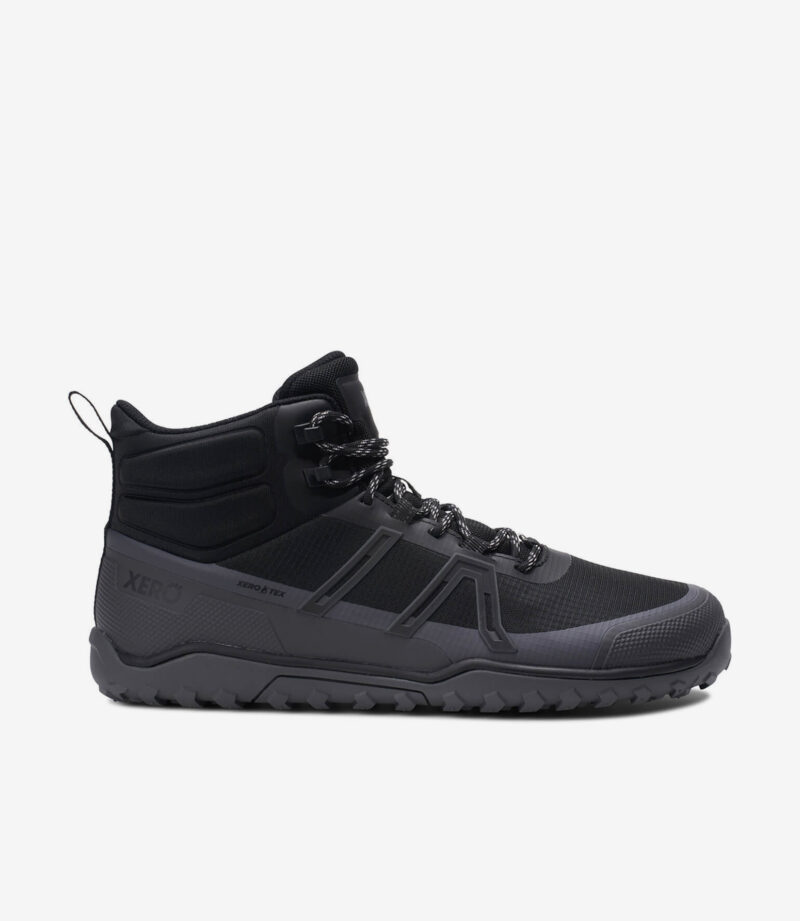 Sort Xero Scrambler Trail Mid WP barfodsvandrestøvle, minimalistisk stil, bred tåboks, robust sål, ideel til udendørs brug.