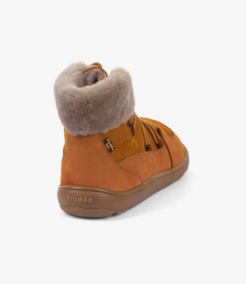 Brun barfodssko i læder med bred tå, let pelsfor, gummisål og Froddo-branding på hælen.
