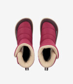 Røde barfodsvinterstøvler med beige fleecefor, bred tå og gummisåler i minimalistisk stil på hvid baggrund.