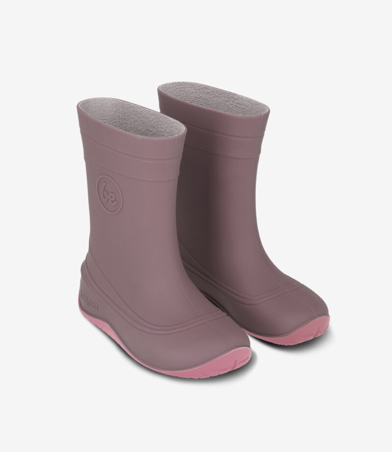 Mauve barfodsregnstøvler med lyserøde strukturerede såler, bred tåboks, minimalistisk gummidesign, fantastisk til vådt vejr.