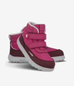Ankelhøje barfodsstøvler til børn i pink og bordeaux med bred tå, velcroremme, grå, fleksibel sål og minimalistisk stil.