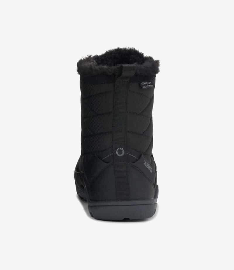 Xero Alpine barfodsstøvle til mænd i armygrøn, quiltet overdel, imiteret pelsfor, bred tåzone, gribevenlig sål, reflekterende detaljer.