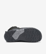 Barfodsstøvle med grå struktureret sål, sort pelsforing, bred tåboks-Xero Alpine Men Army Green minimalistisk vintersko.